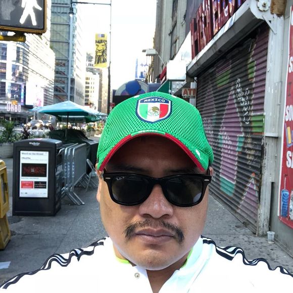 Meet your Posher, Erik - Picture 1 of 1